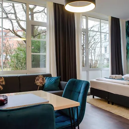 Apartment Homely 9 - Stylish & Convenient Self-check-in In