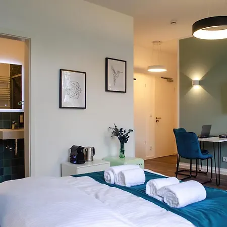 Homely 9 - Stylish & Convenient Self-check-in In 아파트