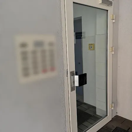 Homely 9 - Stylish & Convenient Self-check-in In