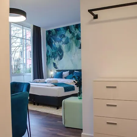 Homely 9 - Stylish & Convenient Self-check-in In